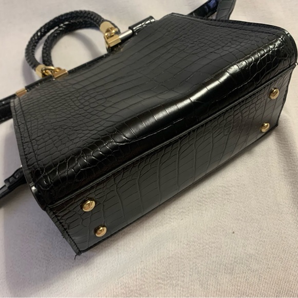 Cute black purse for a night out! - Picture 4 of 8